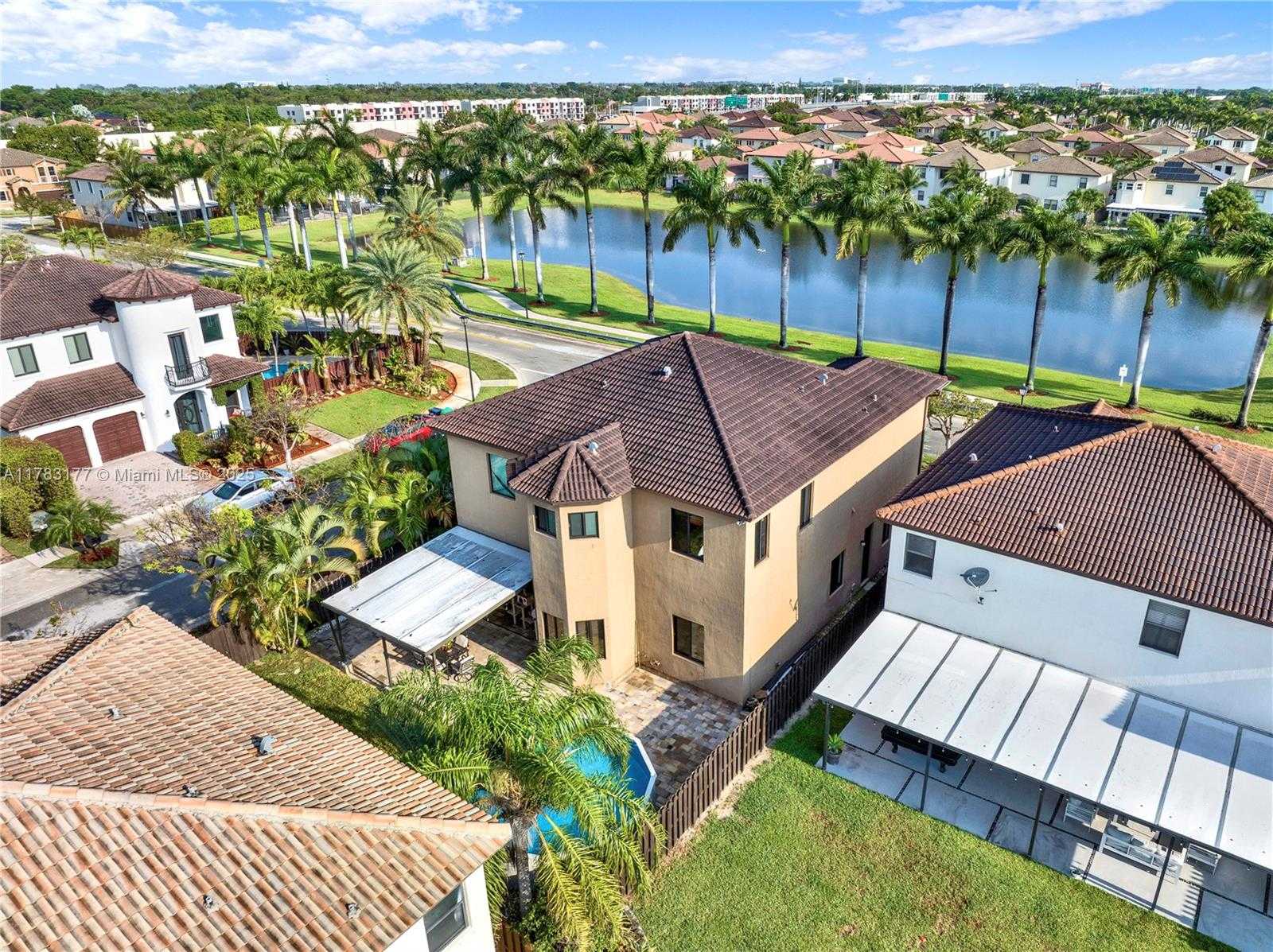 Small Image of 10420 SOUTH WEST 229TH LN, Miami Number 4