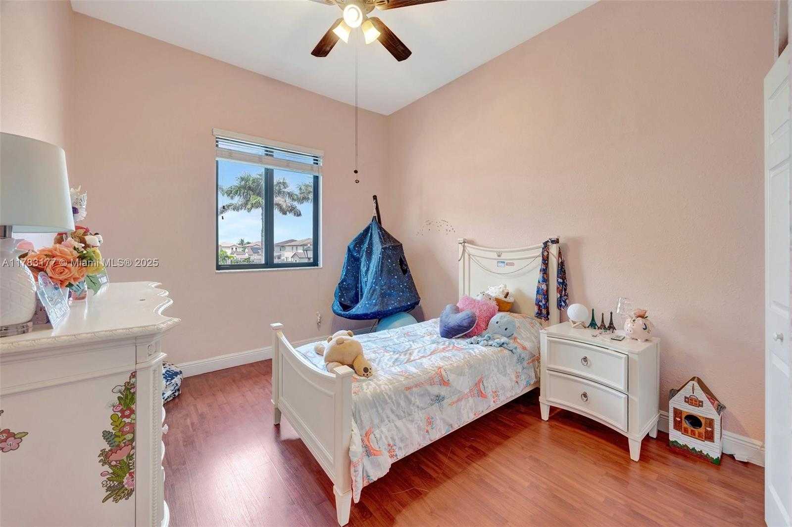 Small Image of 10420 SOUTH WEST 229TH LN, Miami Number 40