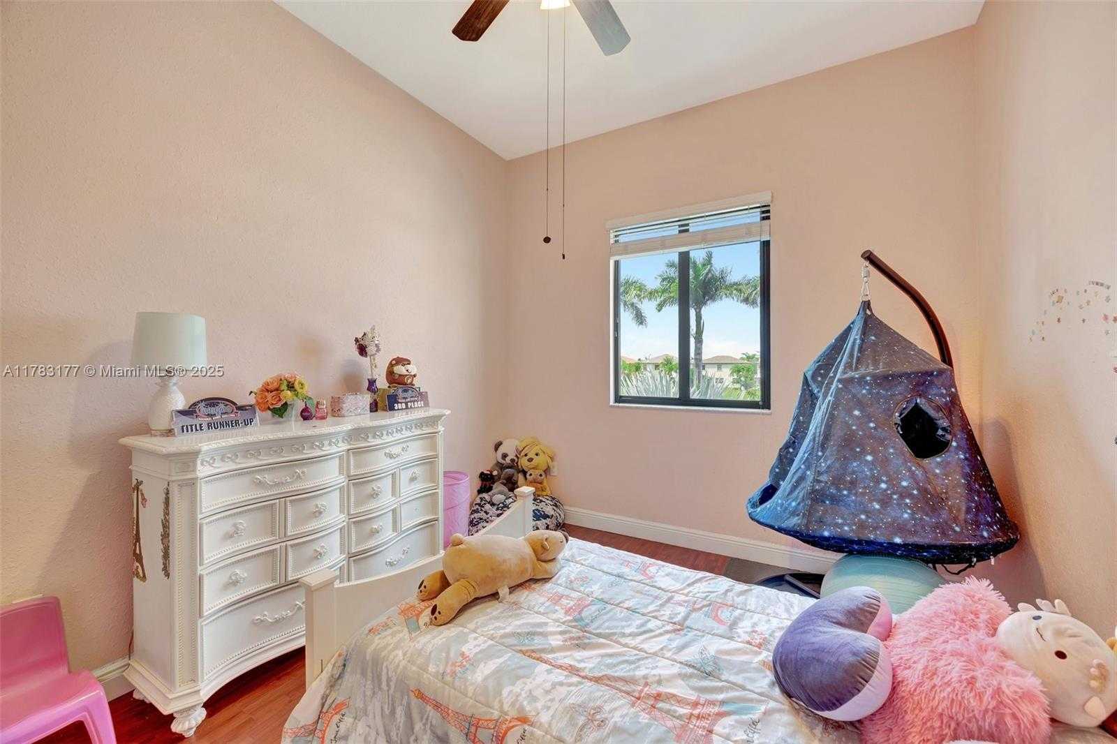 Small Image of 10420 SOUTH WEST 229TH LN, Miami Number 41