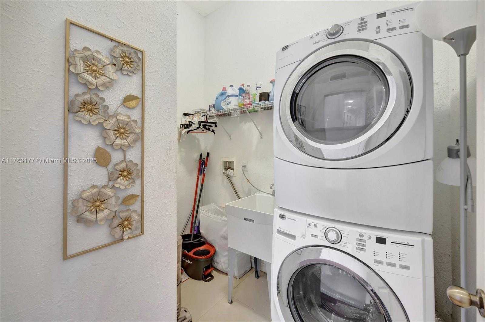 Small Image of 10420 SOUTH WEST 229TH LN, Miami Number 43