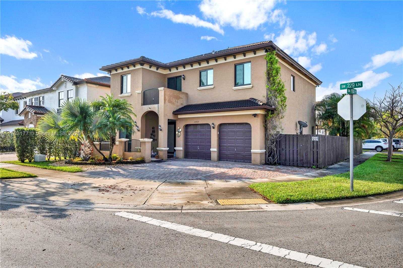 Small Image of 10420 SOUTH WEST 229TH LN, Miami Number 7