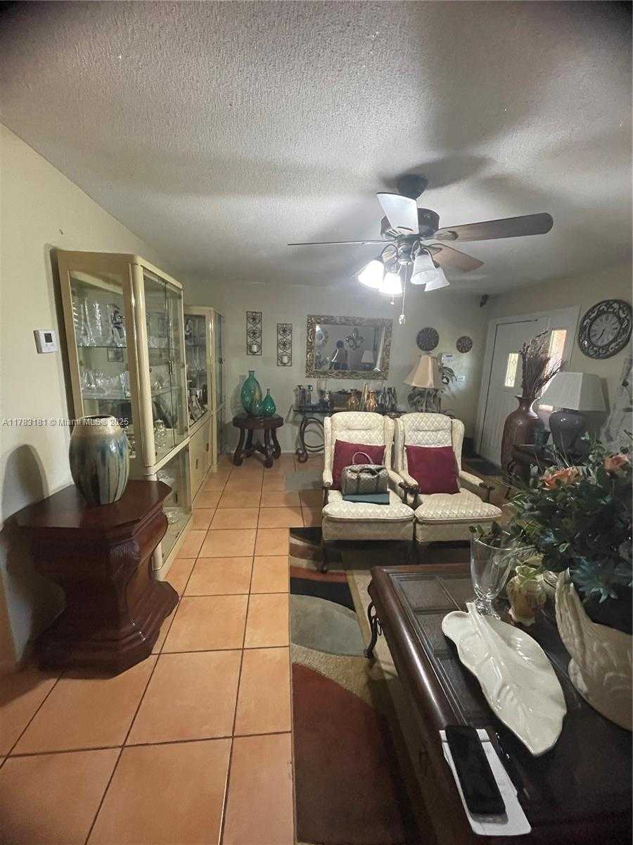 Small Image of 5303 NORTH WEST 50TH AVE, Tamarac Number 13