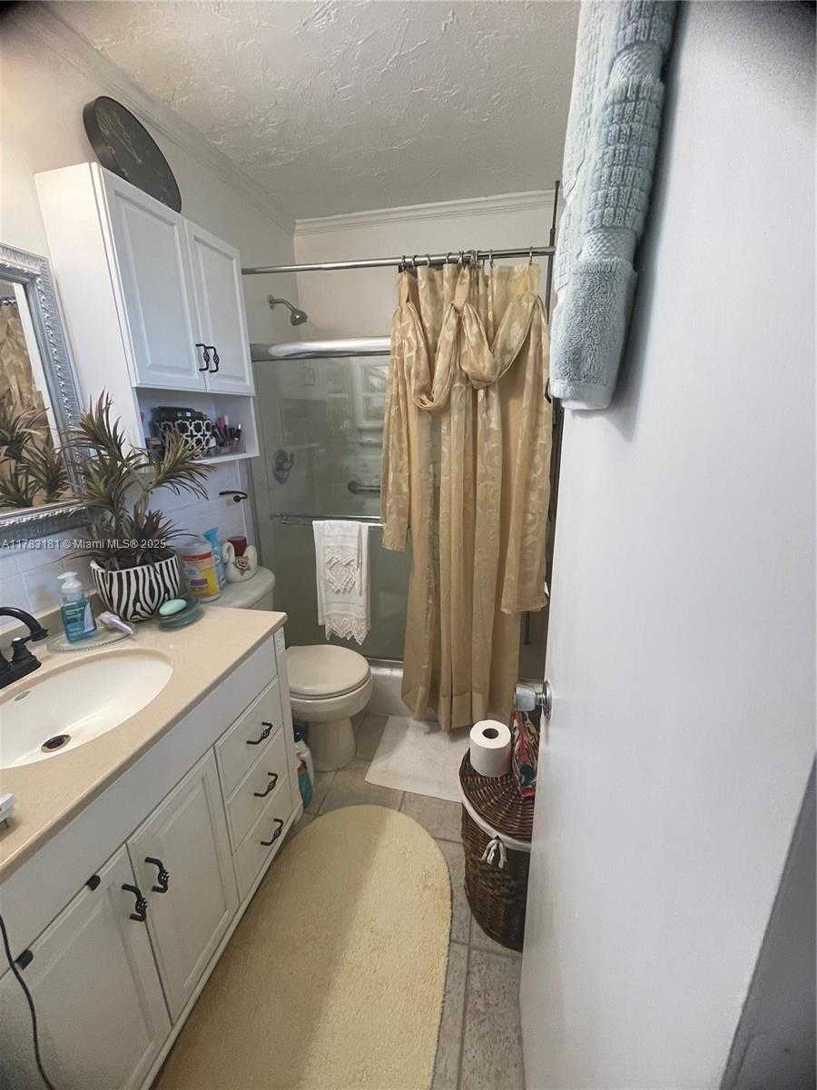Small Image of 5303 NORTH WEST 50TH AVE, Tamarac Number 18