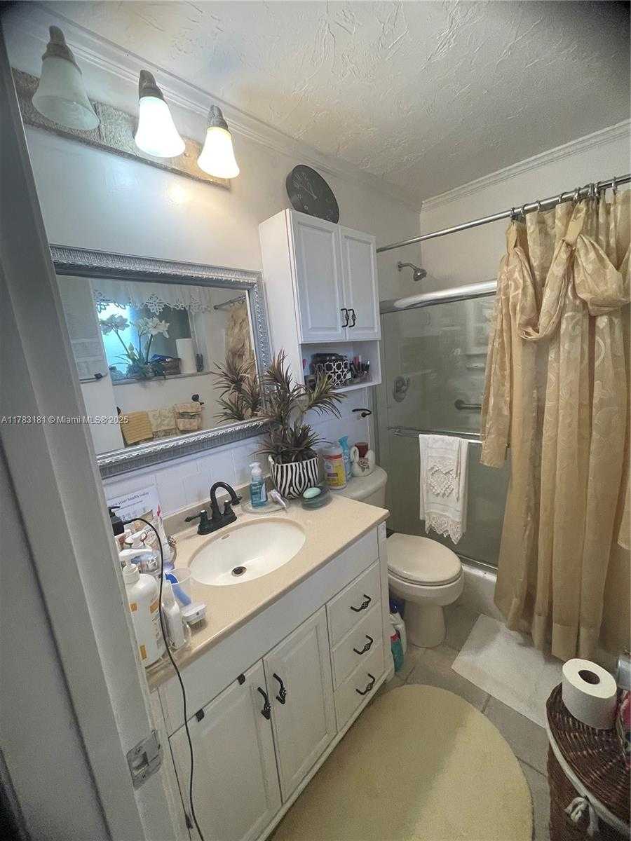 Small Image of 5303 NORTH WEST 50TH AVE, Tamarac Number 21
