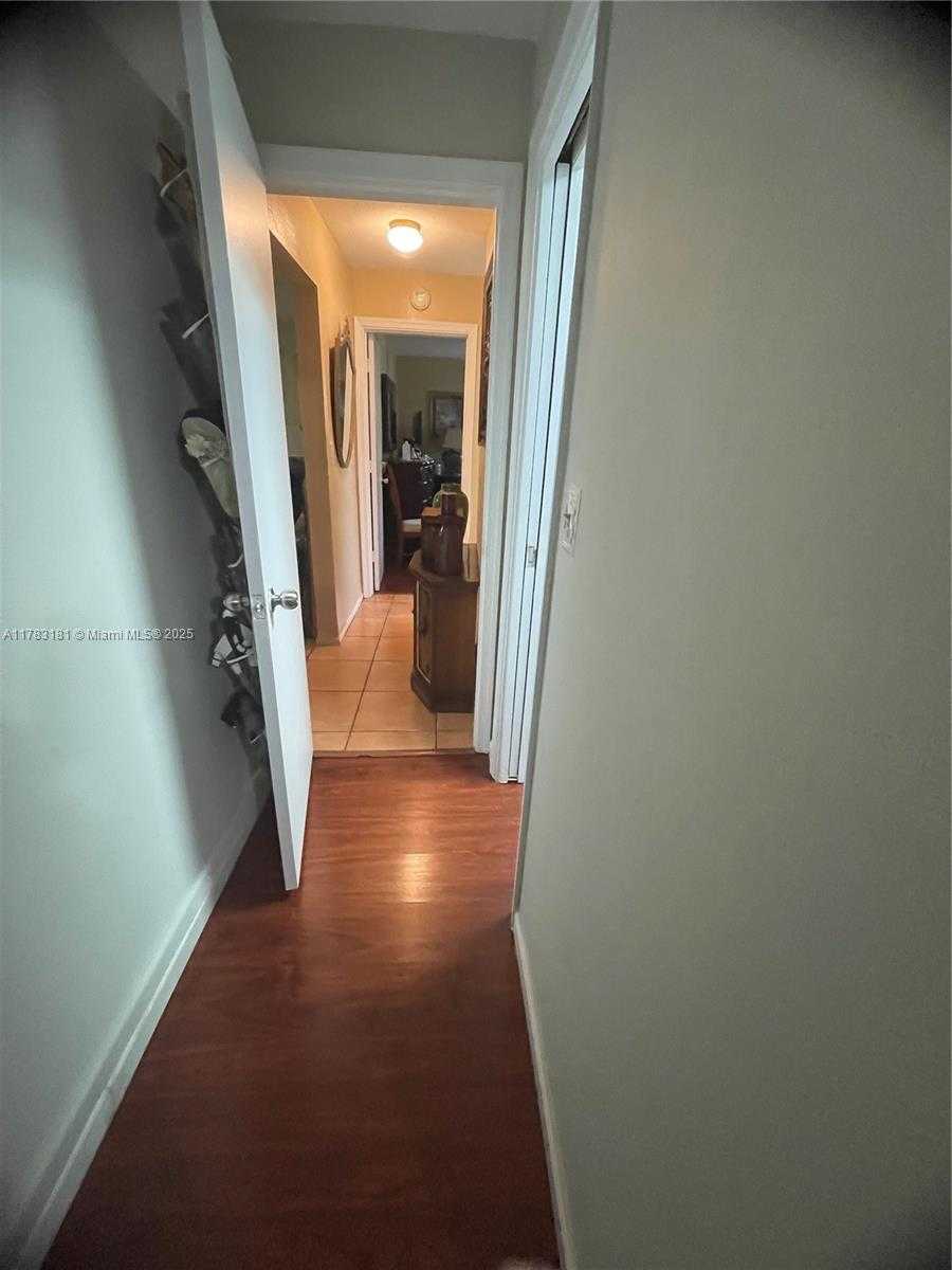 Small Image of 5303 NORTH WEST 50TH AVE, Tamarac Number 23