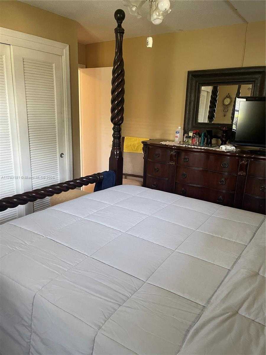 Small Image of 5303 NORTH WEST 50TH AVE, Tamarac Number 26