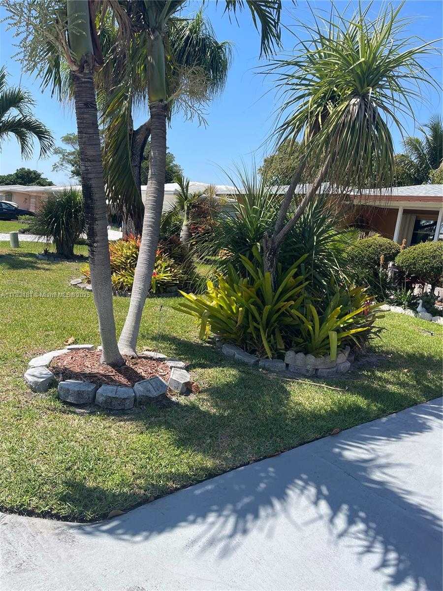 Small Image of 5303 NORTH WEST 50TH AVE, Tamarac Number 3