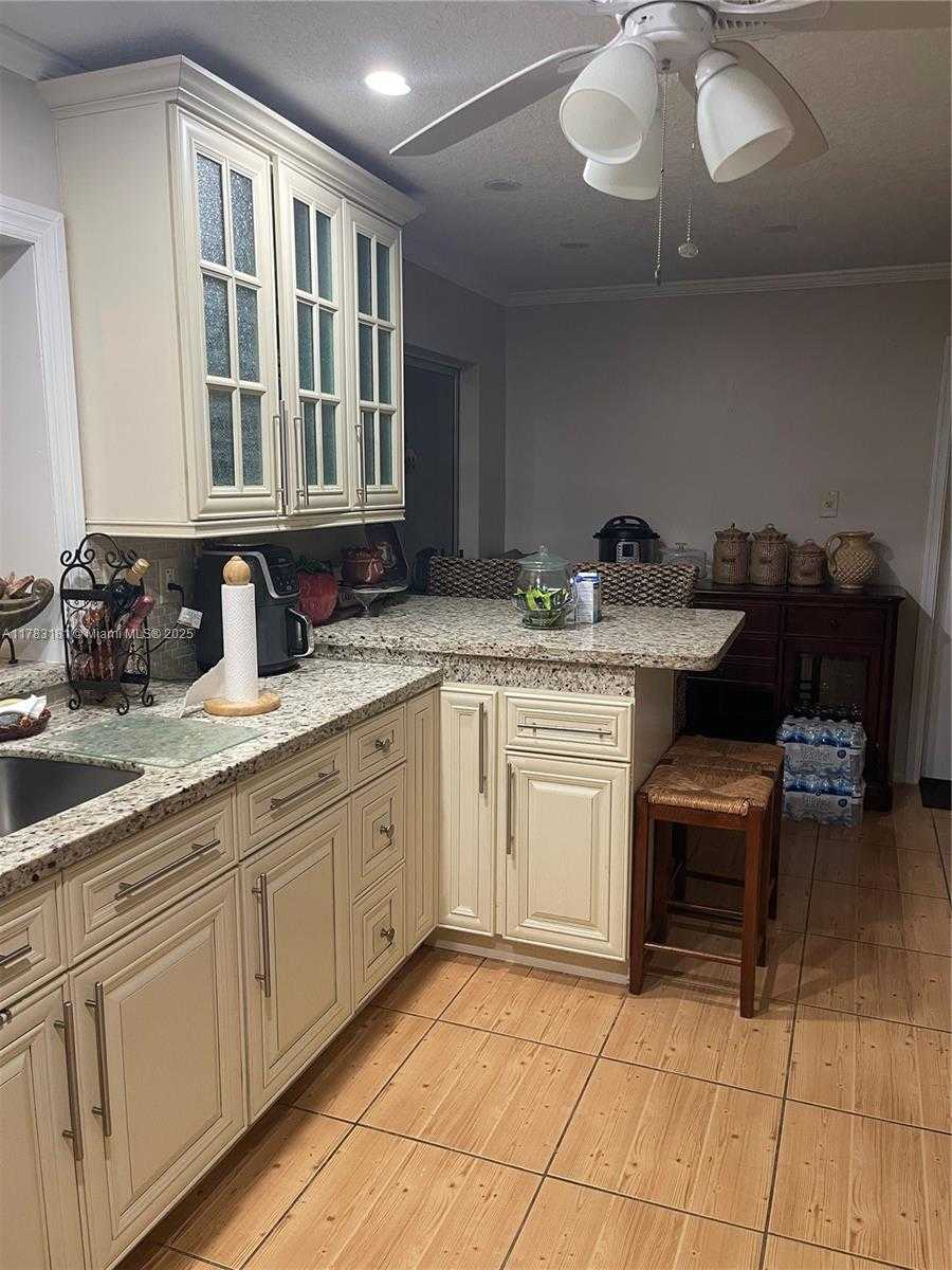 Small Image of 5303 NORTH WEST 50TH AVE, Tamarac Number 32