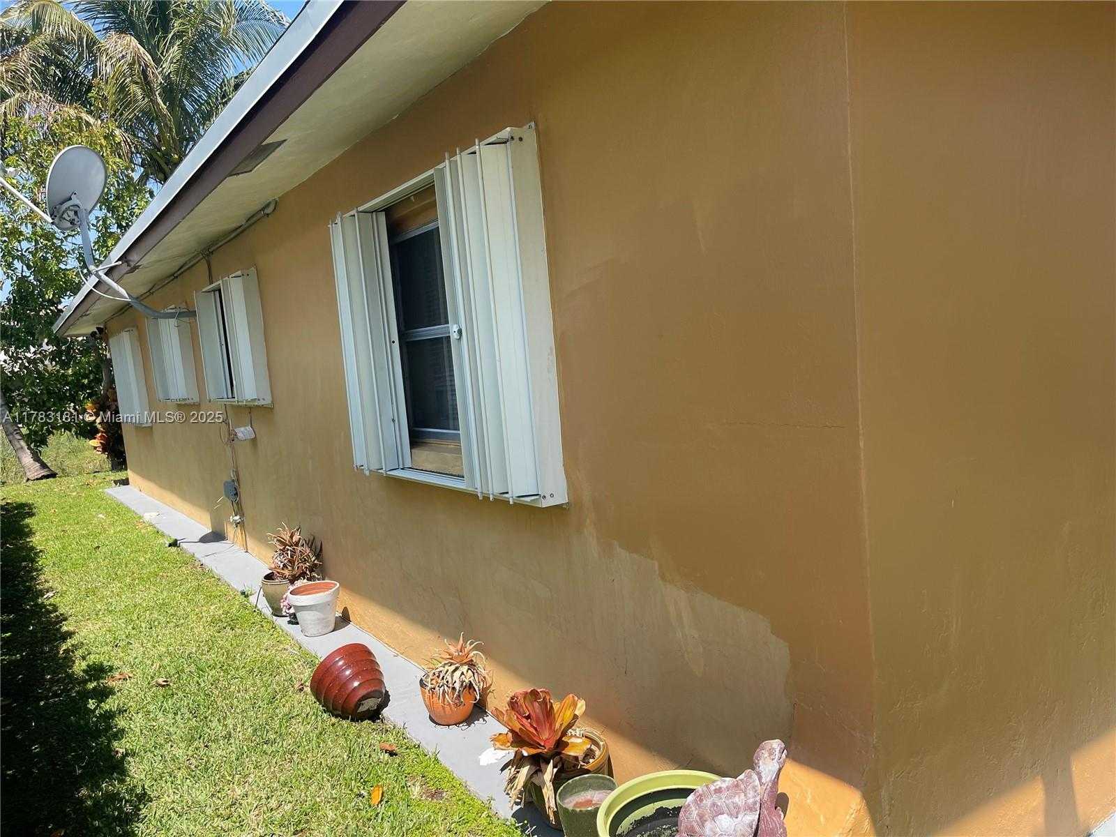Small Image of 5303 NORTH WEST 50TH AVE, Tamarac Number 48
