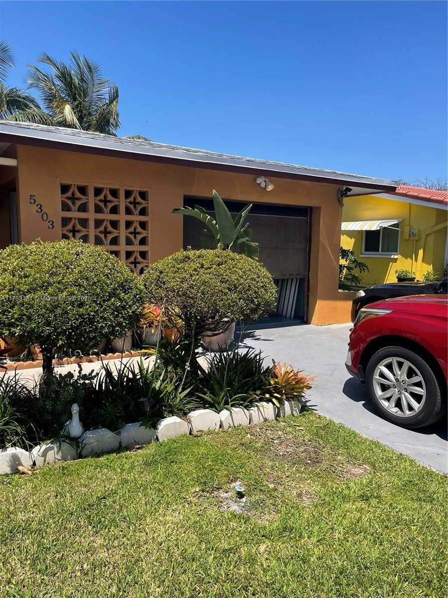 Small Image of 5303 NORTH WEST 50TH AVE, Tamarac Number 6