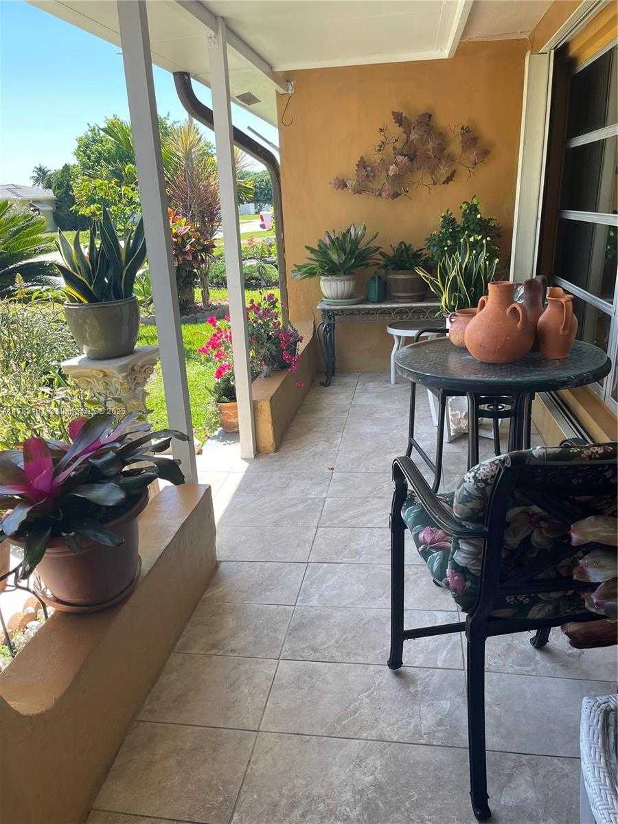 Small Image of 5303 NORTH WEST 50TH AVE, Tamarac Number 8