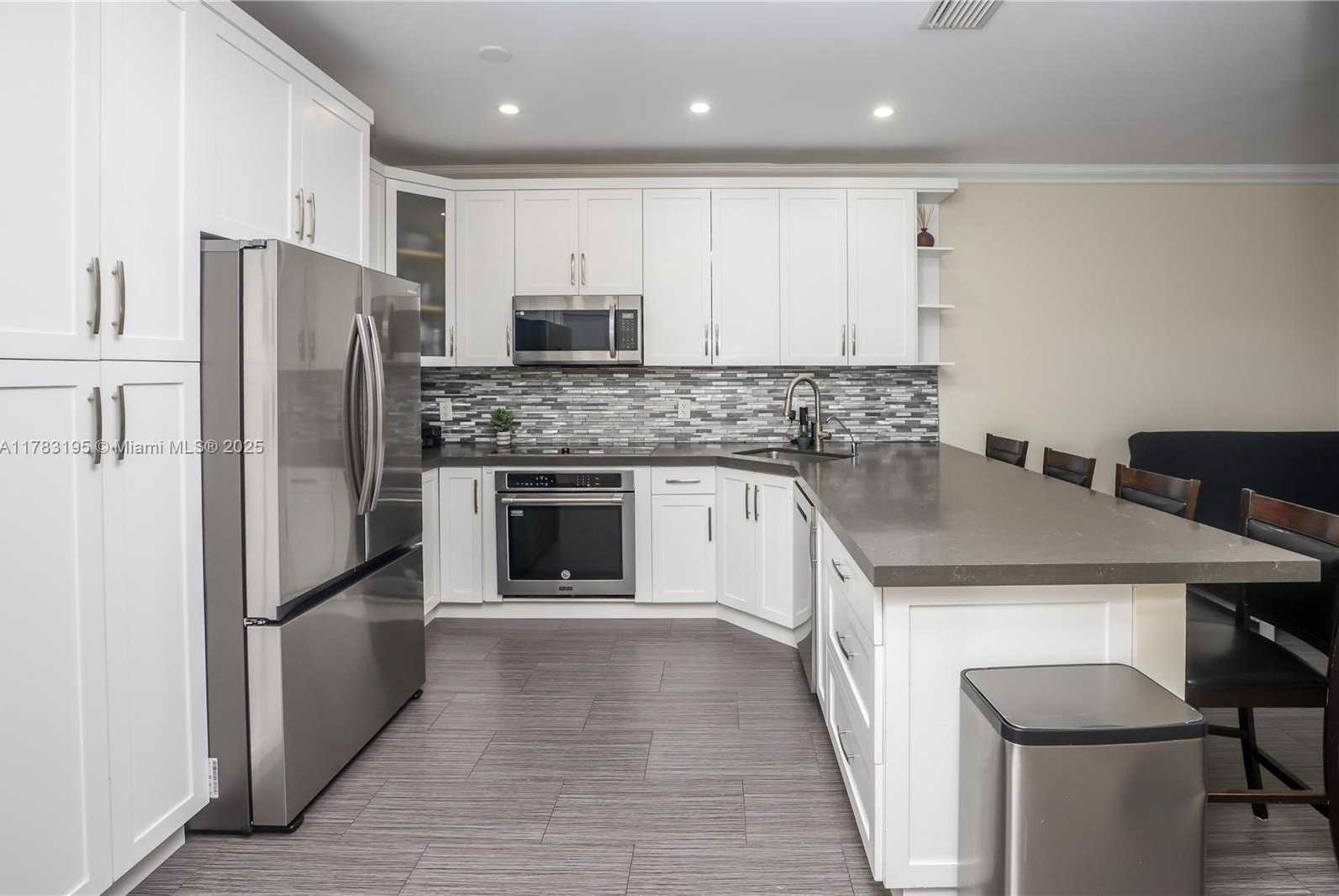 Small Image of 365 NORTH WEST 154TH AVE, Pembroke Pines Number 11