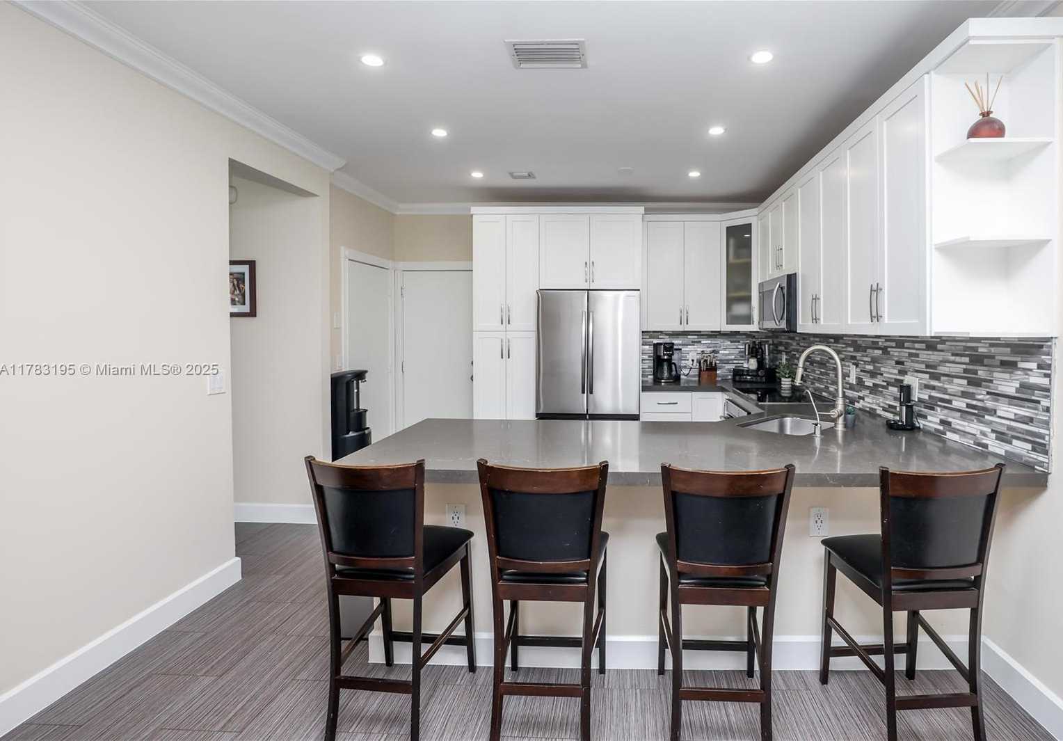 Small Image of 365 NORTH WEST 154TH AVE, Pembroke Pines Number 13