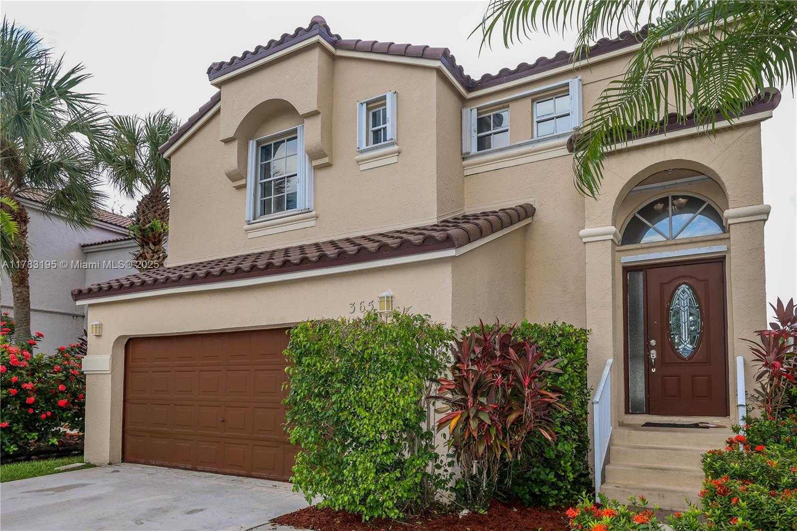 Small Image of 365 NORTH WEST 154TH AVE, Pembroke Pines Number 2
