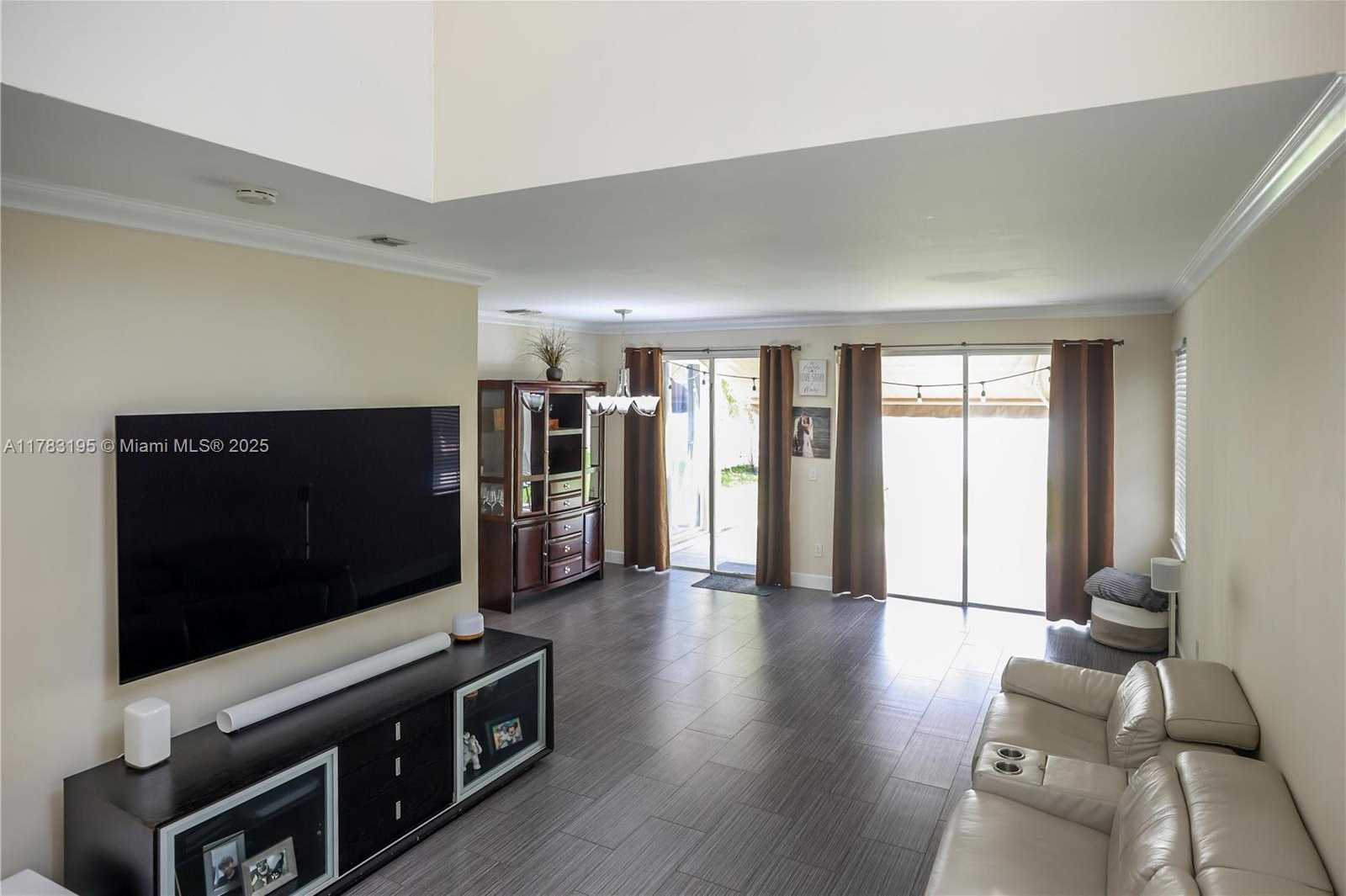 Small Image of 365 NORTH WEST 154TH AVE, Pembroke Pines Number 3