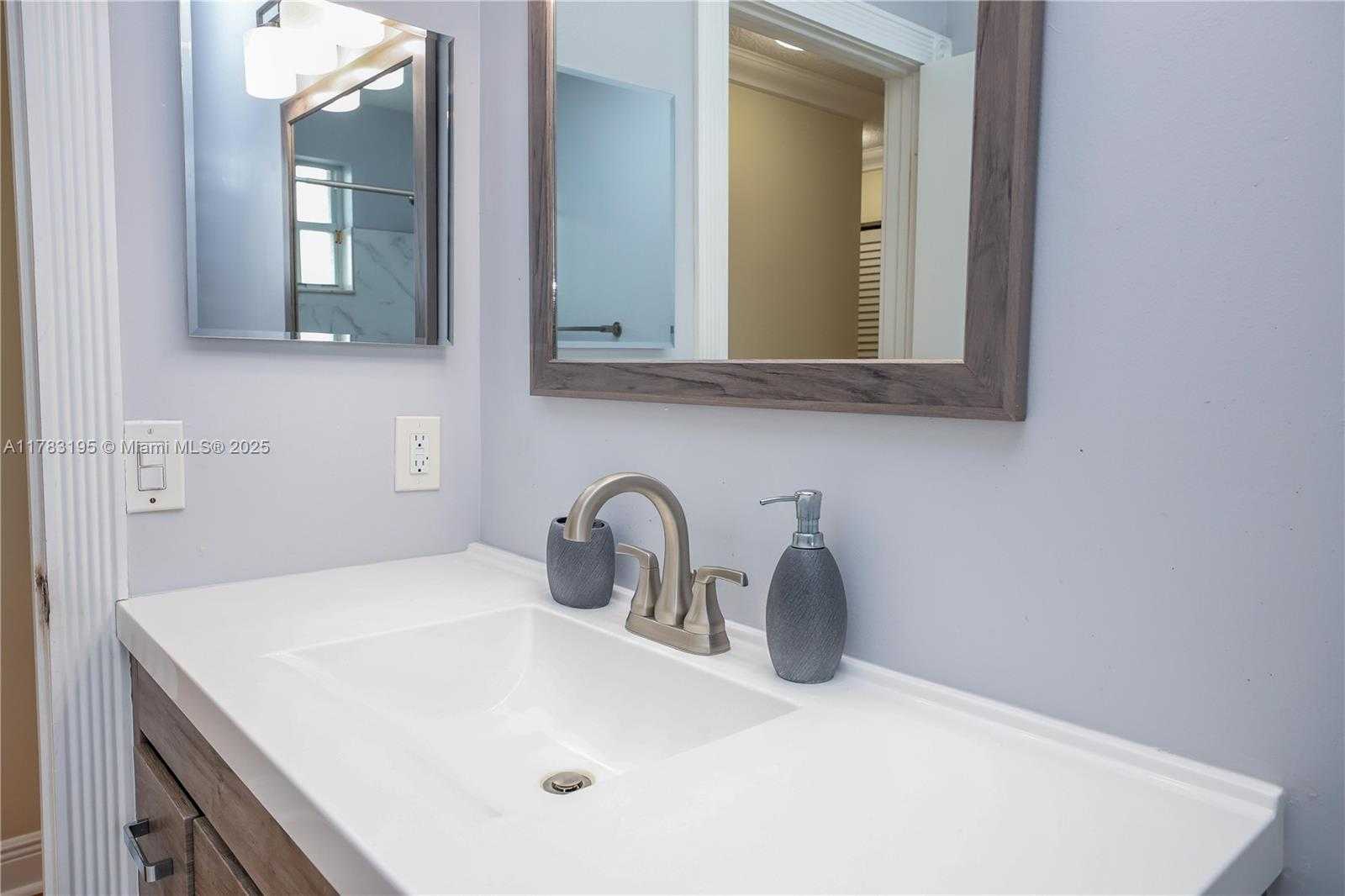 Small Image of 365 NORTH WEST 154TH AVE, Pembroke Pines Number 35