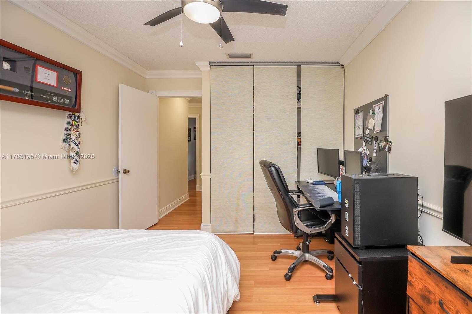 Small Image of 365 NORTH WEST 154TH AVE, Pembroke Pines Number 39