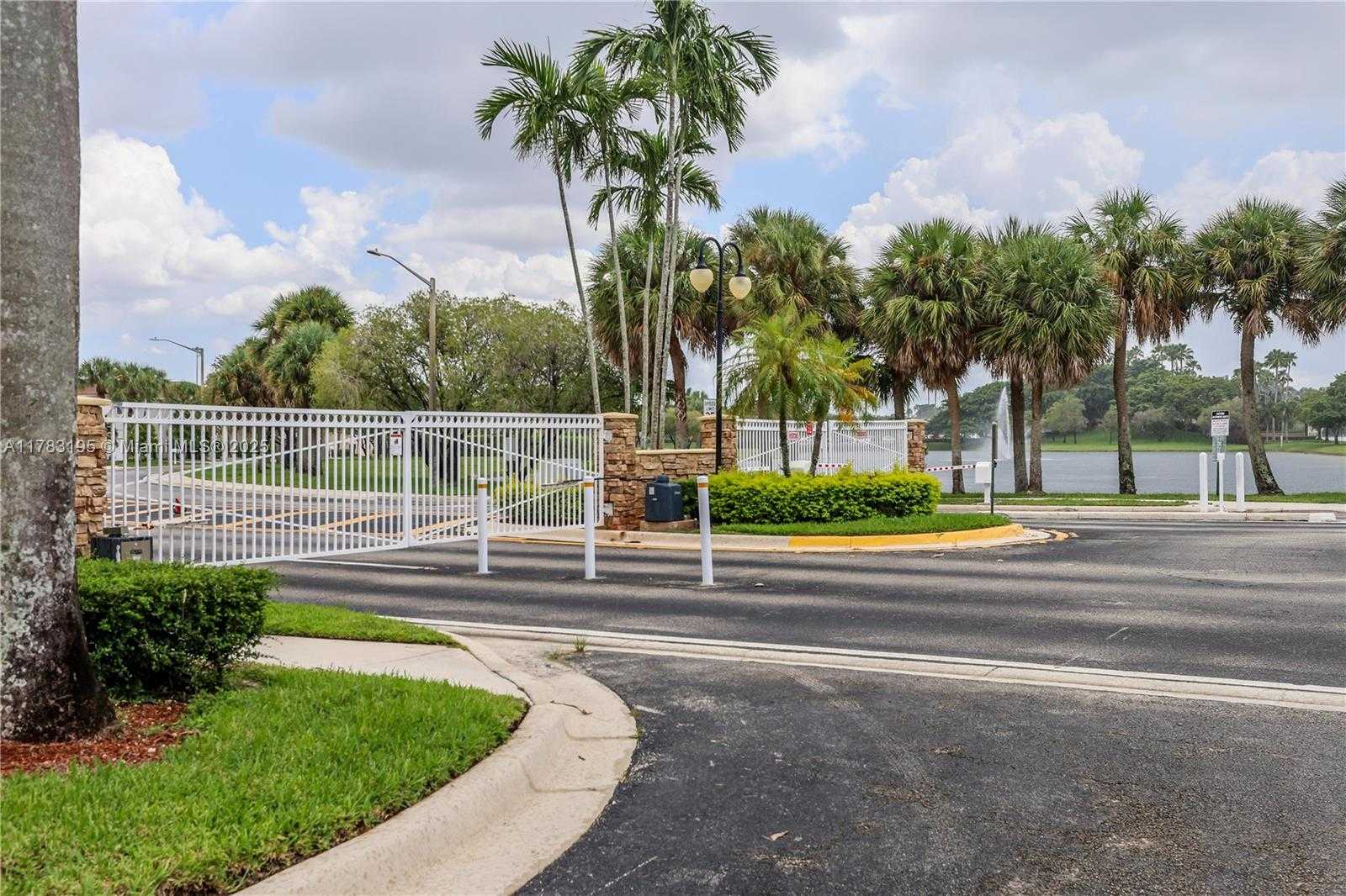 Small Image of 365 NORTH WEST 154TH AVE, Pembroke Pines Number 49