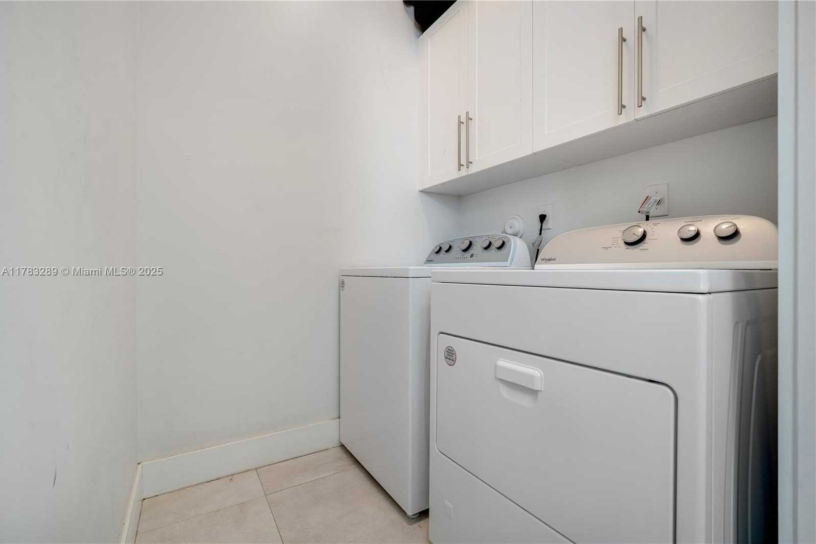 Small Image of 10135 NORTH WEST 77TH ST, Doral Number 23