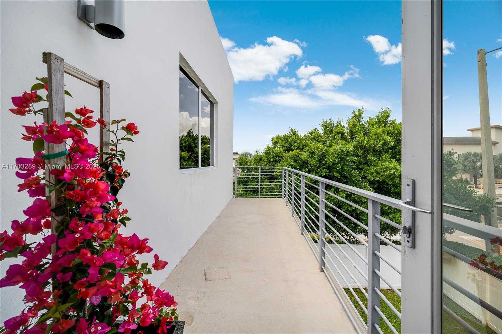 Small Image of 10135 NORTH WEST 77TH ST, Doral Number 41