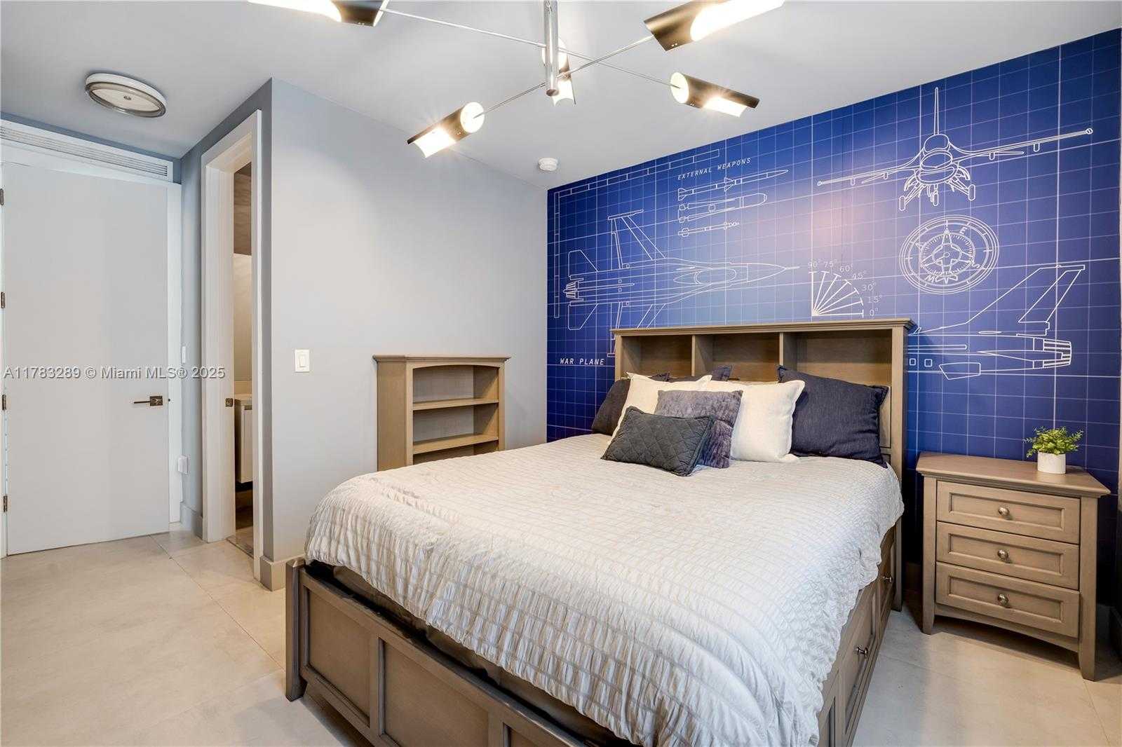 Small Image of 10135 NORTH WEST 77TH ST, Doral Number 43