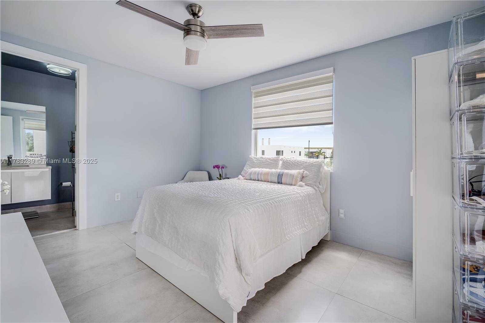 Small Image of 10135 NORTH WEST 77TH ST, Doral Number 45