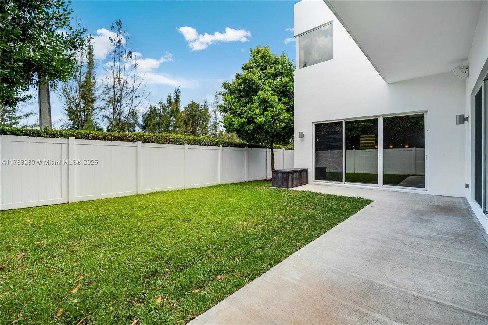 Small Image of 10135 NORTH WEST 77TH ST, Doral Number 53