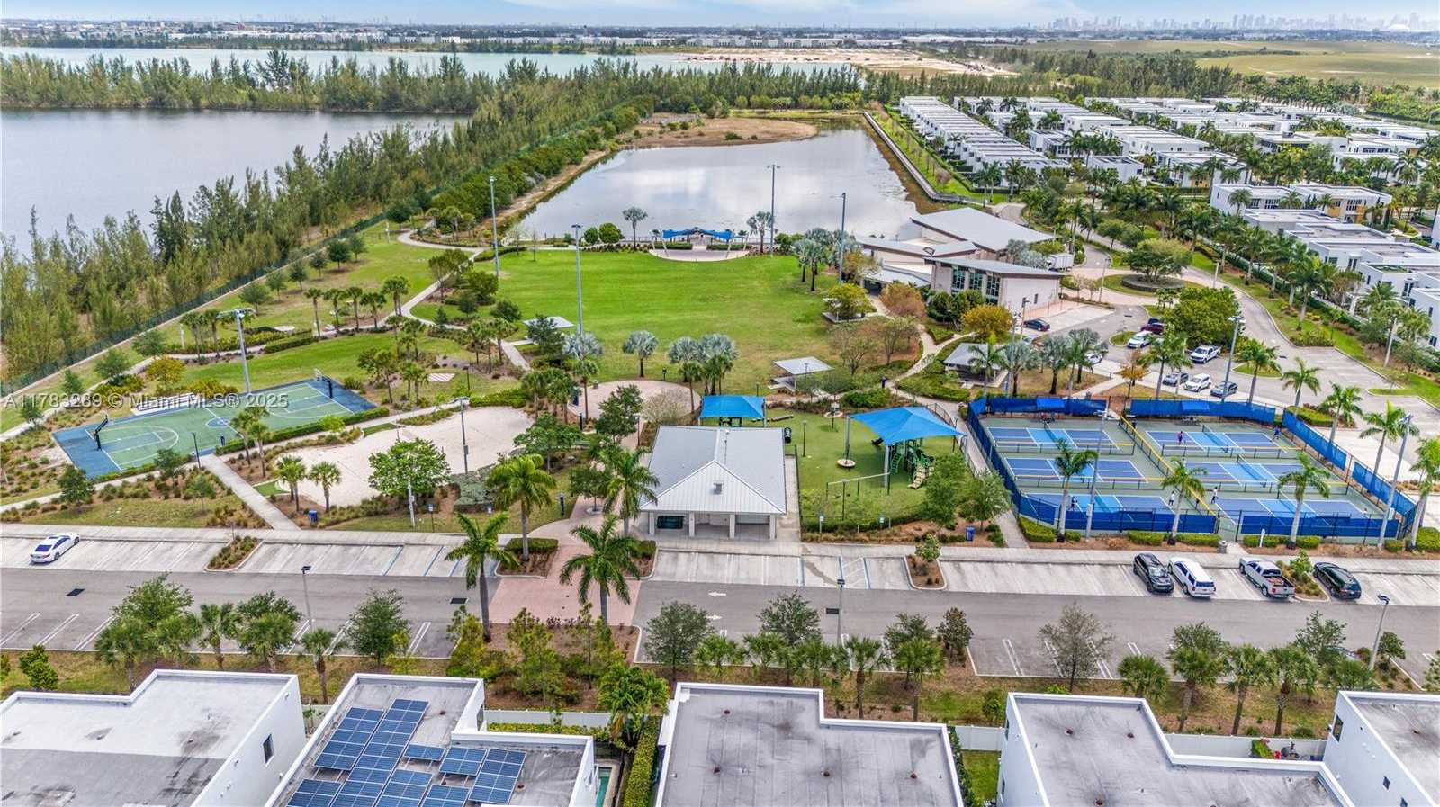 Small Image of 10135 NORTH WEST 77TH ST, Doral Number 59