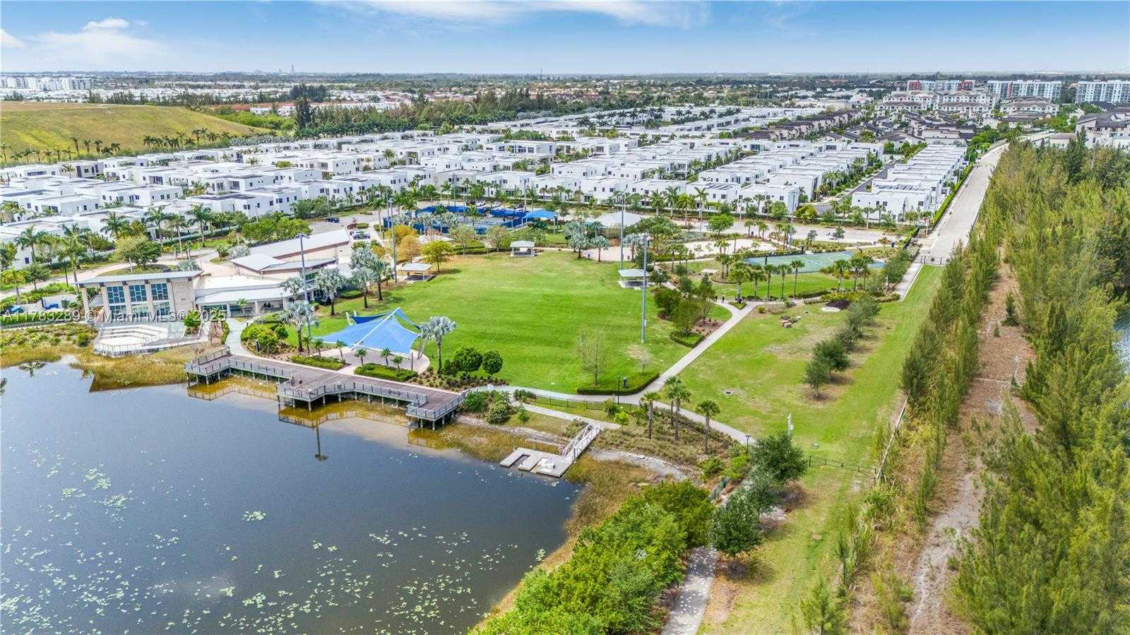 Small Image of 10135 NORTH WEST 77TH ST, Doral Number 60