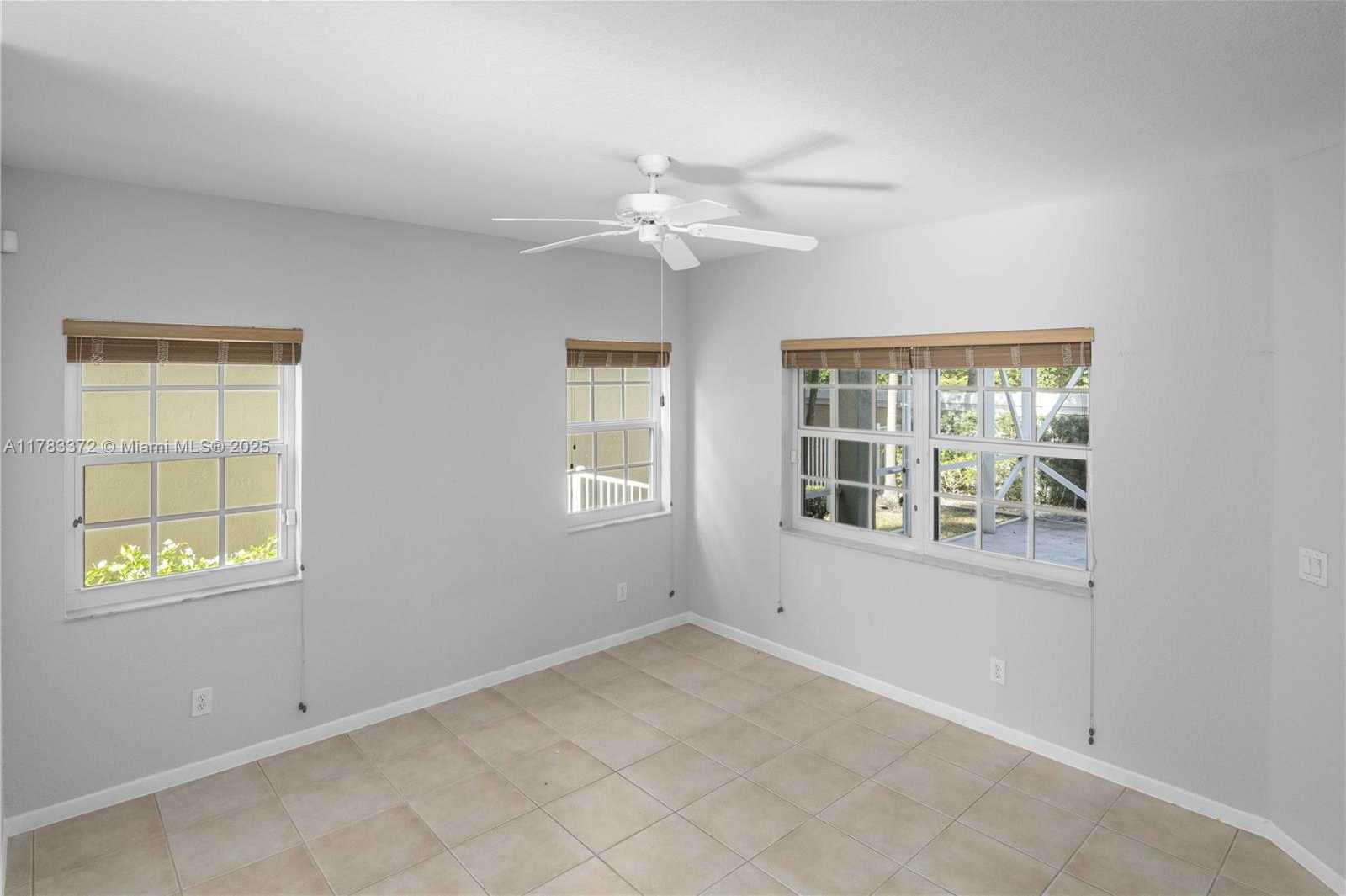 Small Image of 922 NORTH WEST 127TH AVE, Coral Springs Number 29