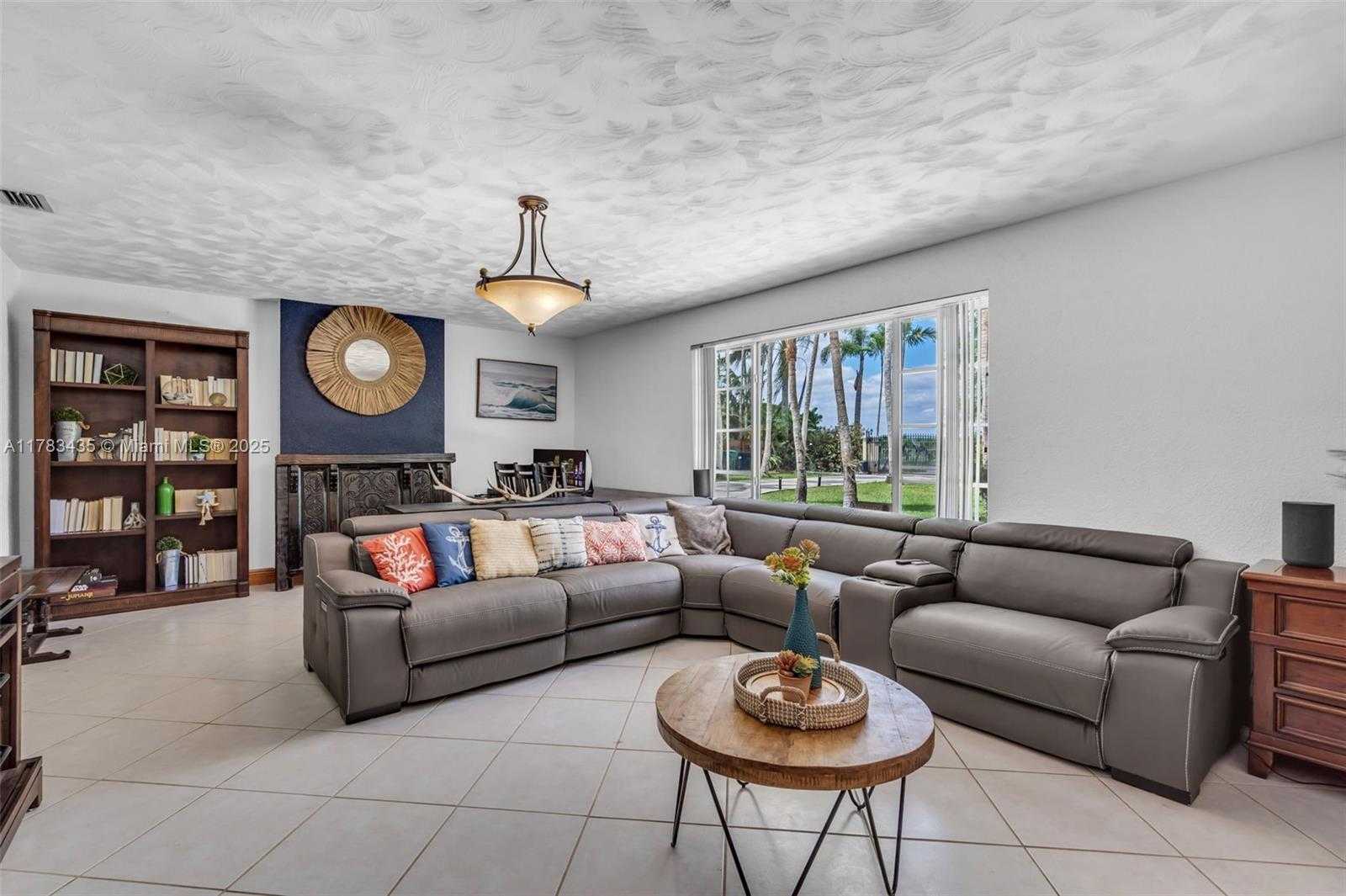 Small Image of 28505 SOUTH WEST 207TH AVE, Homestead Number 11