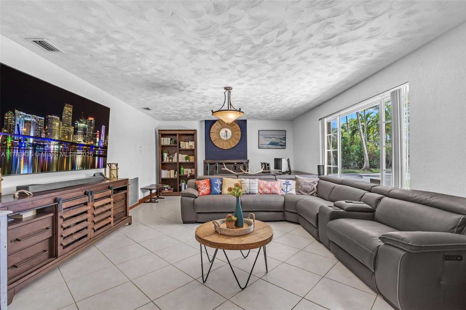 Small Image of 28505 SOUTH WEST 207TH AVE, Homestead Number 12