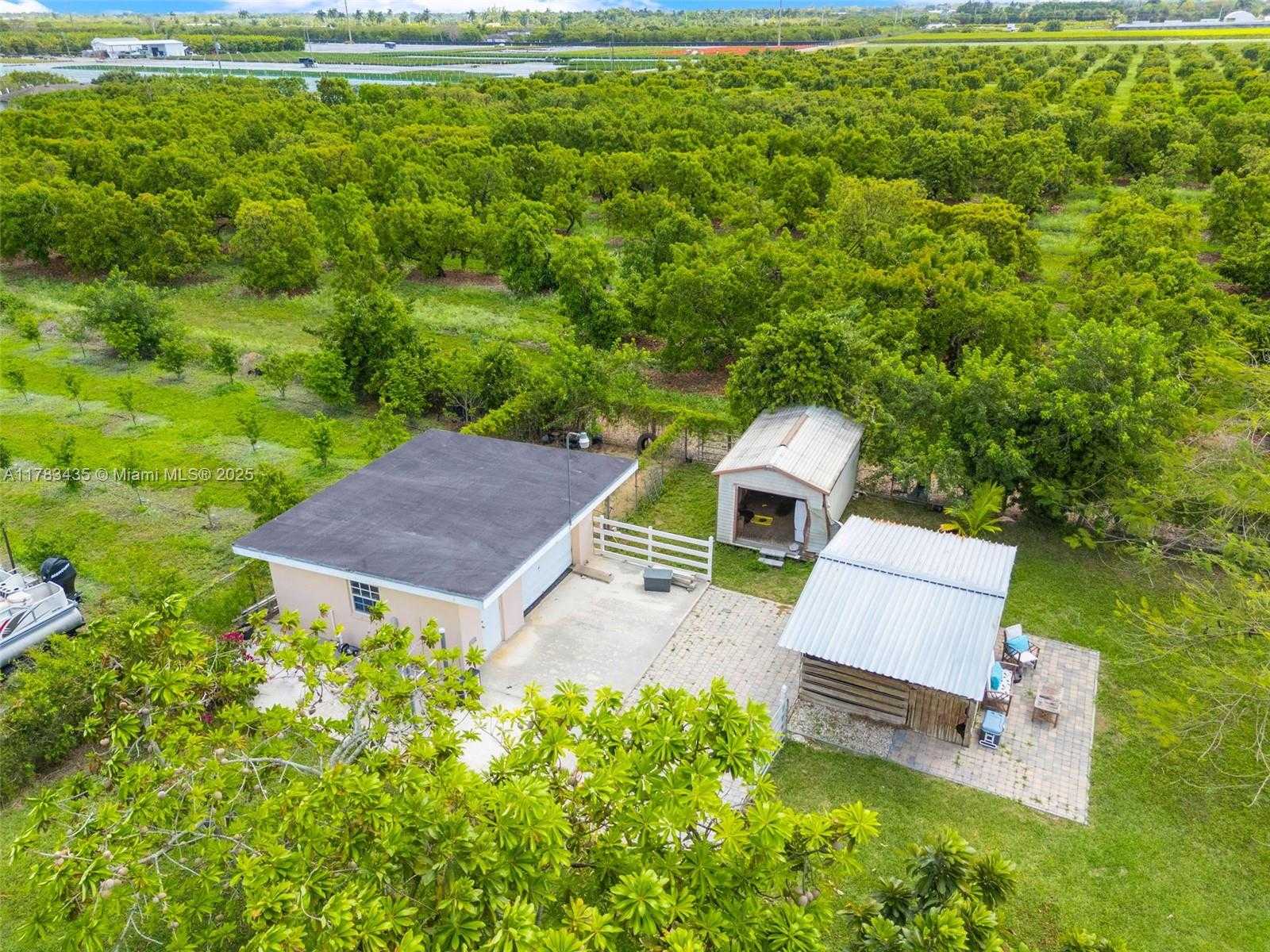 Small Image of 28505 SOUTH WEST 207TH AVE, Homestead Number 5