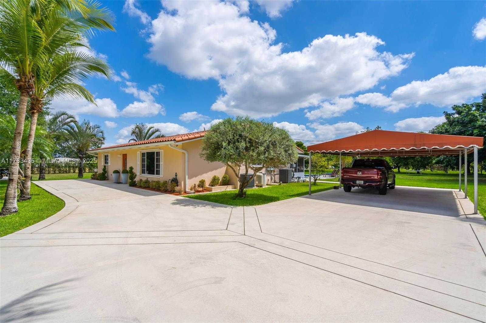 Small Image of 28505 SOUTH WEST 207TH AVE, Homestead Number 6