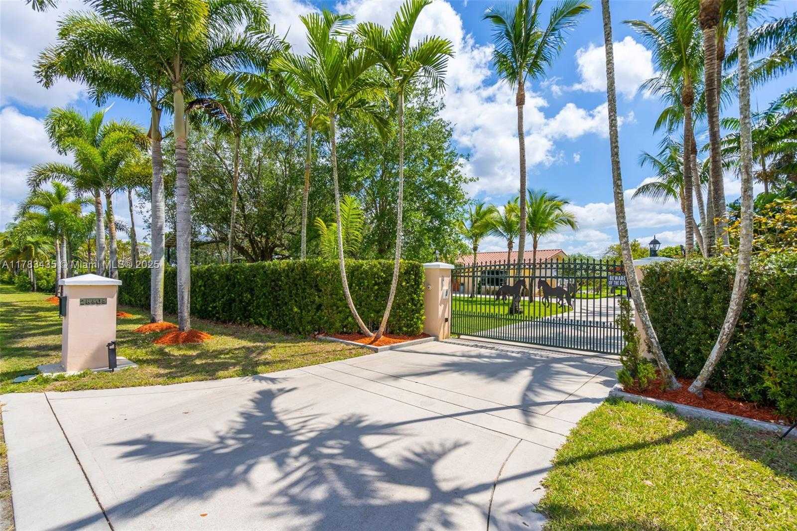 Small Image of 28505 SOUTH WEST 207TH AVE, Homestead Number 7