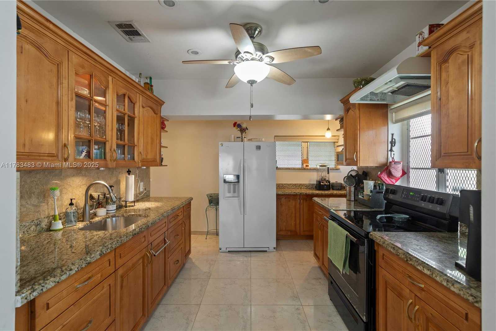 Small Image of 1260 NORTH EAST 135TH ST, North Miami Number 12