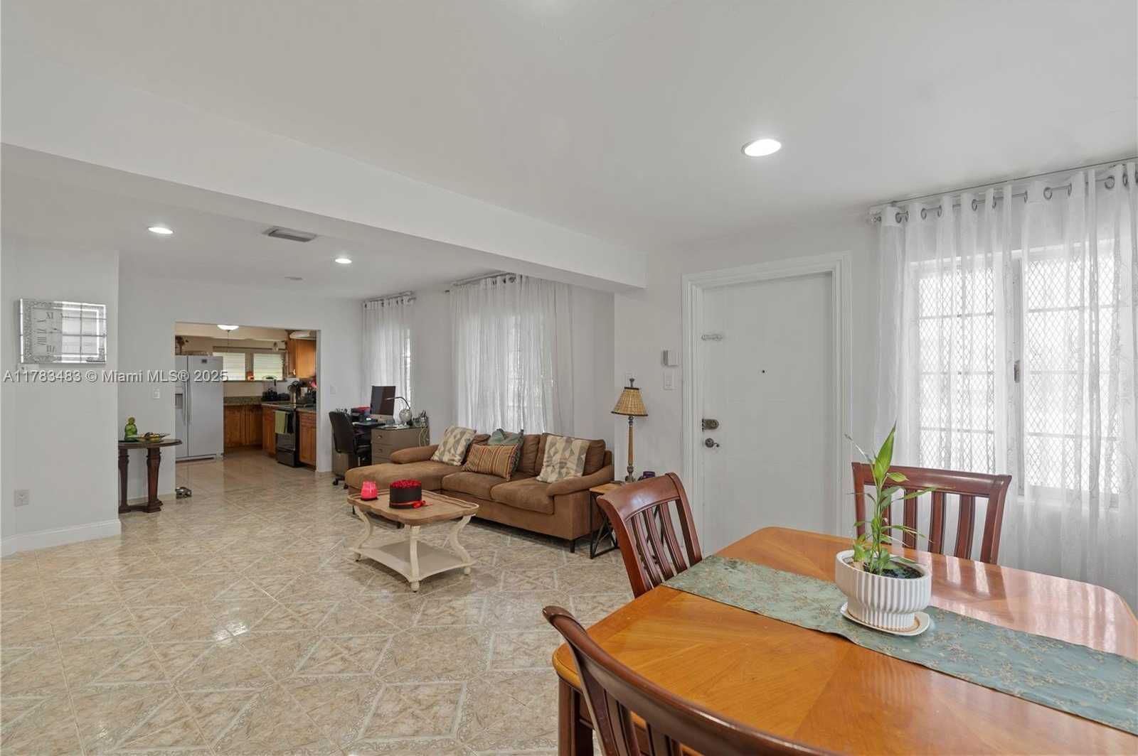 Small Image of 1260 NORTH EAST 135TH ST, North Miami Number 14