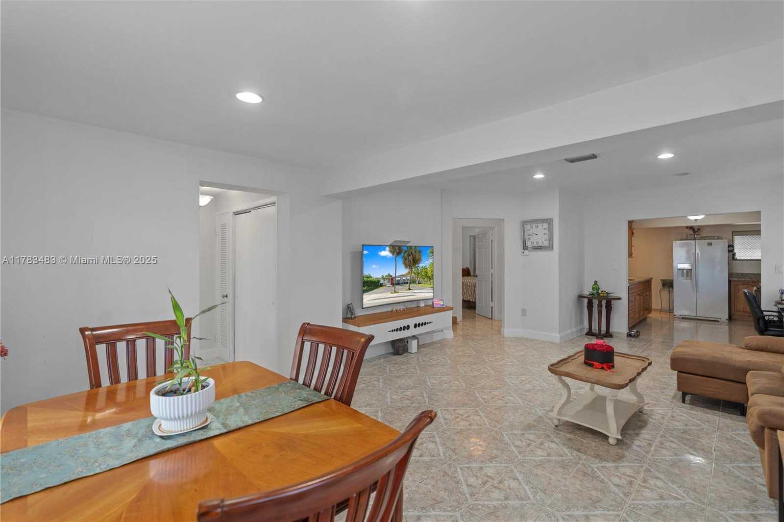 Small Image of 1260 NORTH EAST 135TH ST, North Miami Number 15