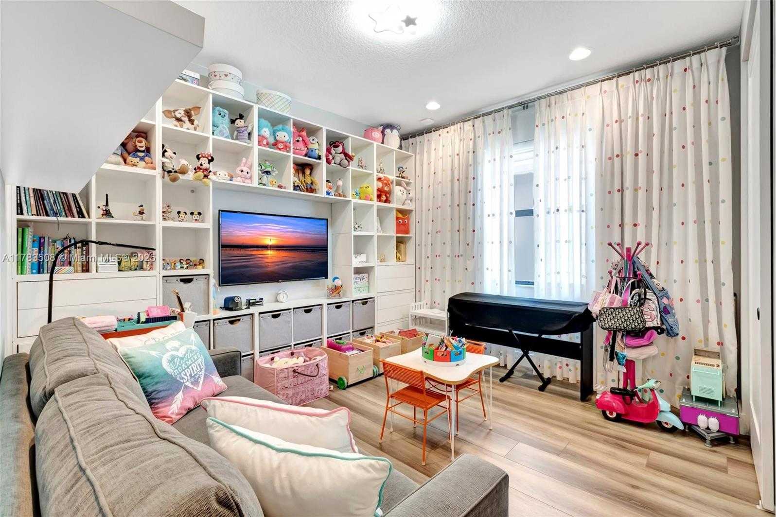 Small Image of 8608 TORREY ISLES TER, Boca Raton Number 33