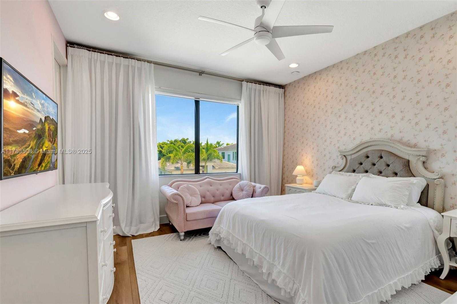 Small Image of 8608 TORREY ISLES TER, Boca Raton Number 37