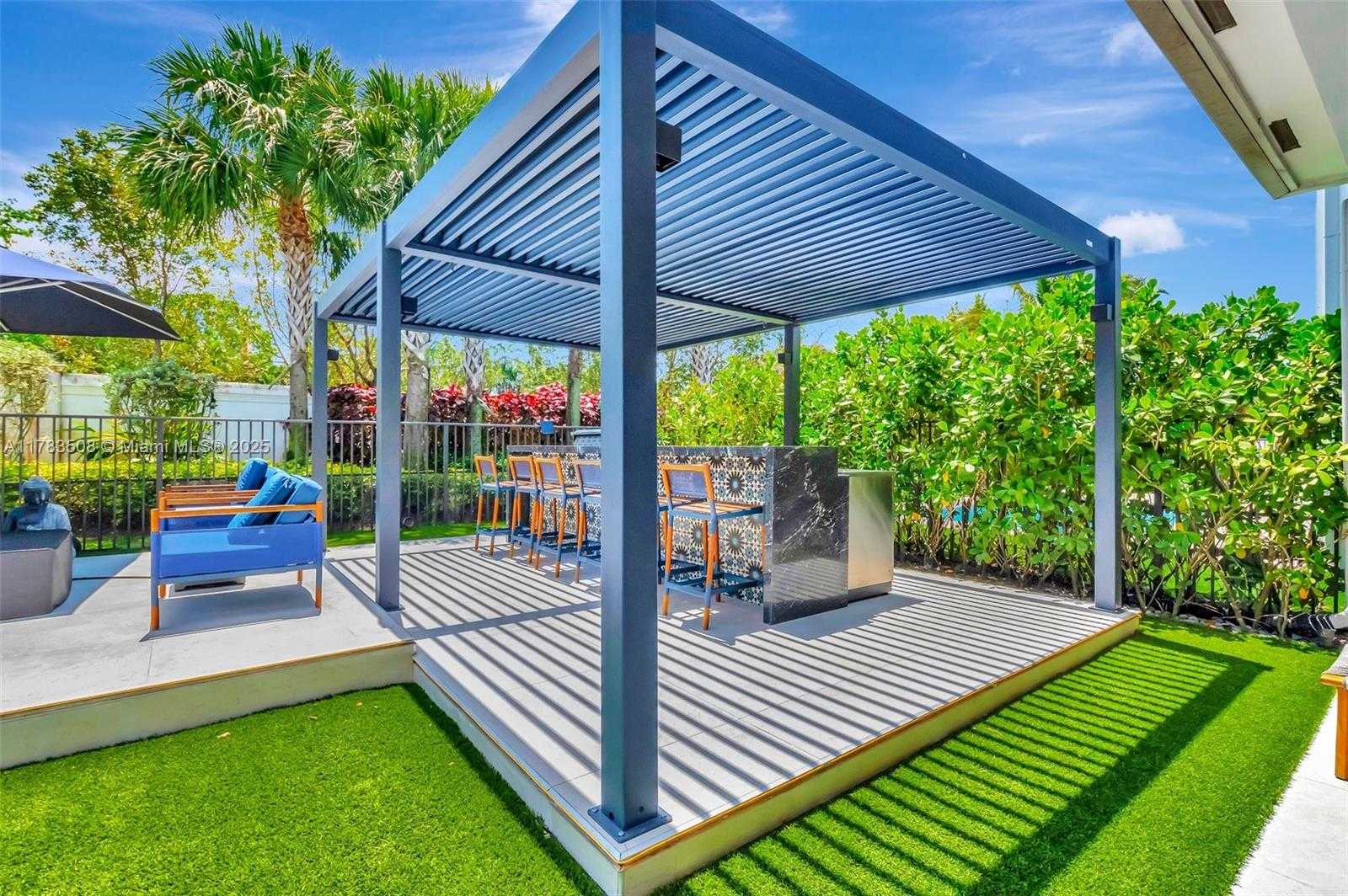 Small Image of 8608 TORREY ISLES TER, Boca Raton Number 40