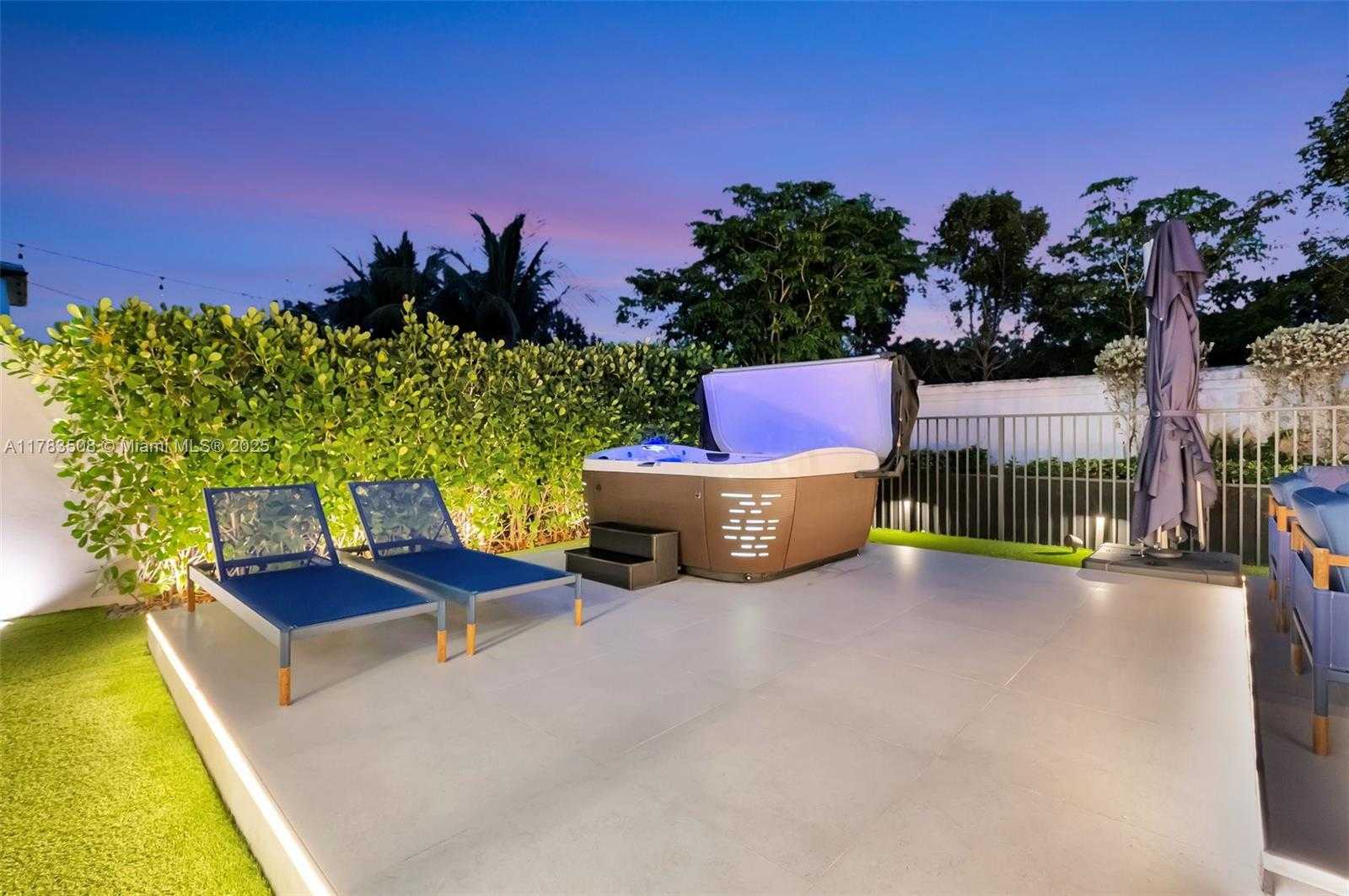 Small Image of 8608 TORREY ISLES TER, Boca Raton Number 48