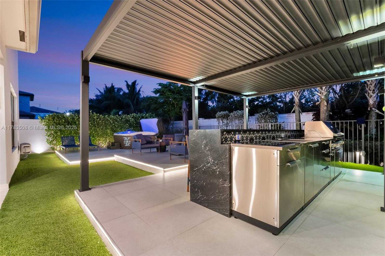 Small Image of 8608 TORREY ISLES TER, Boca Raton Number 57