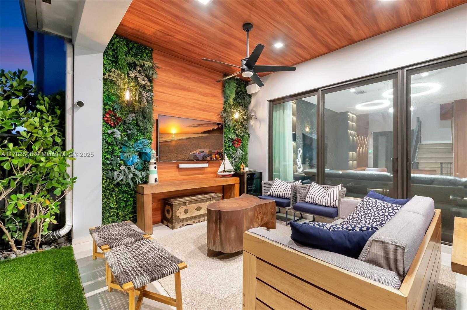Small Image of 8608 TORREY ISLES TER, Boca Raton Number 59
