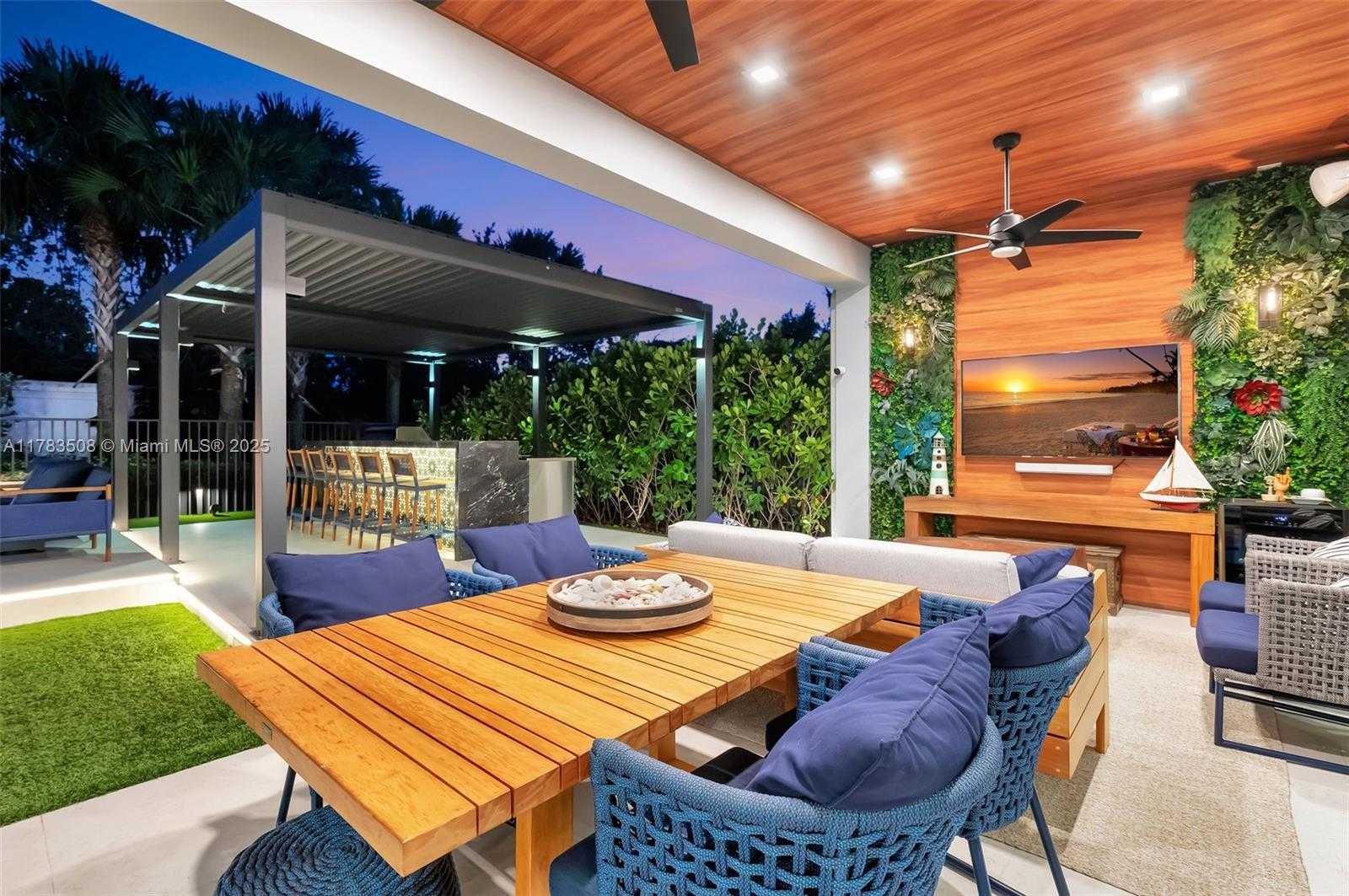 Small Image of 8608 TORREY ISLES TER, Boca Raton Number 61