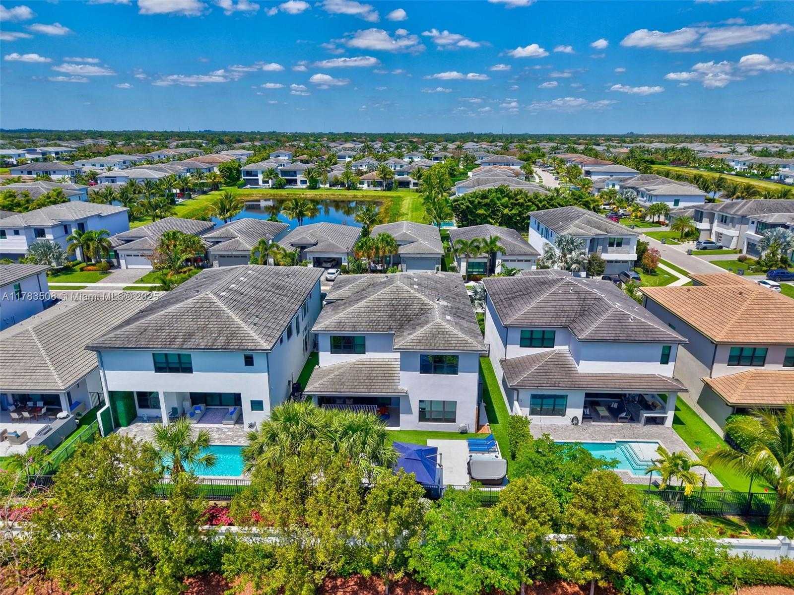 Small Image of 8608 TORREY ISLES TER, Boca Raton Number 70