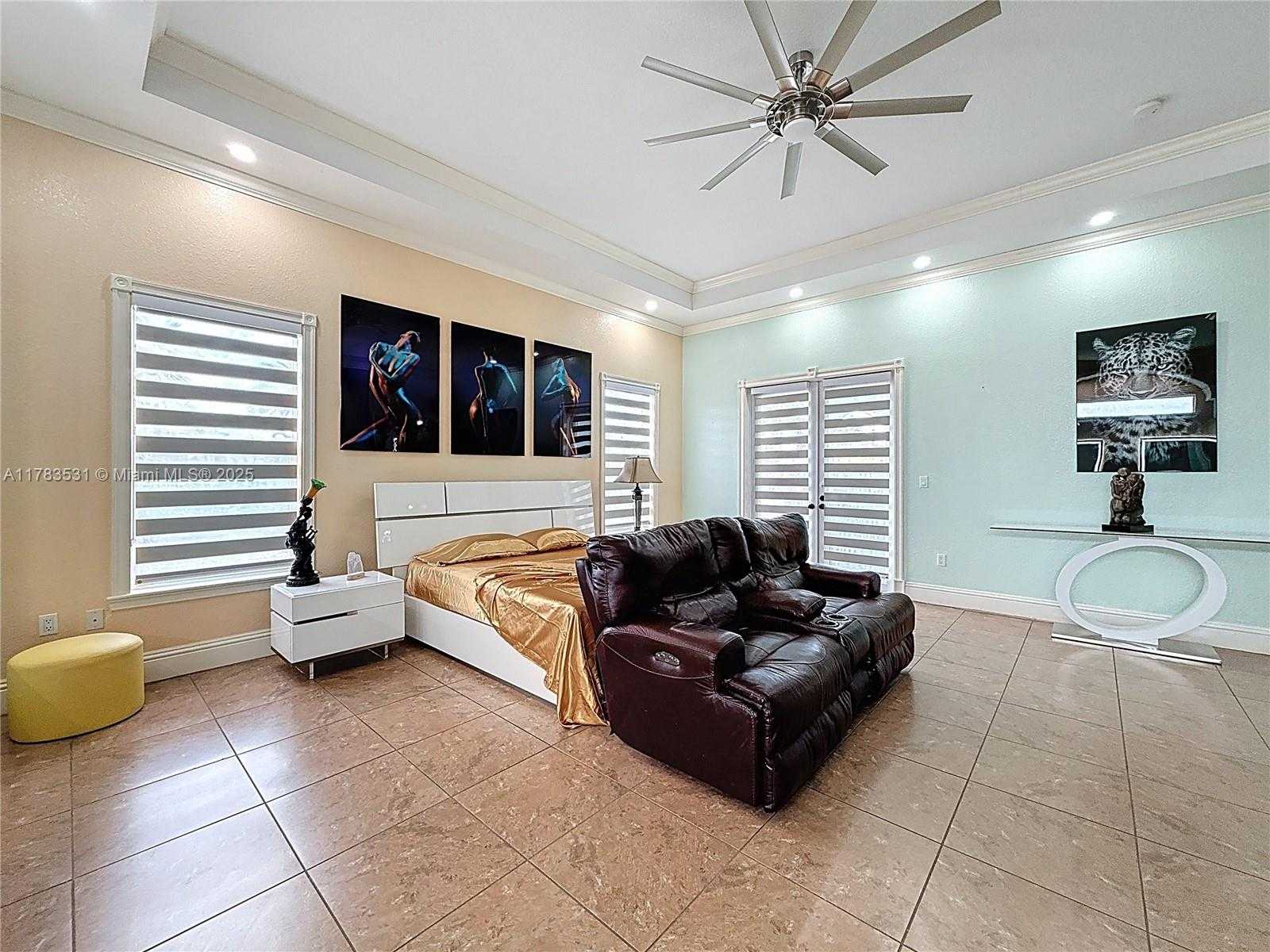 Small Image of 20455 SOUTH WEST 154TH AVE, Miami Number 46