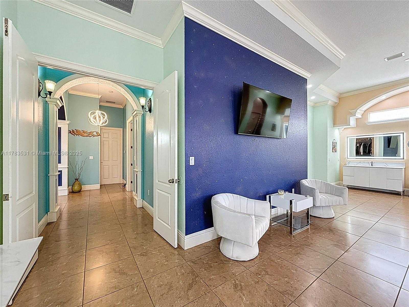 Small Image of 20455 SOUTH WEST 154TH AVE, Miami Number 49