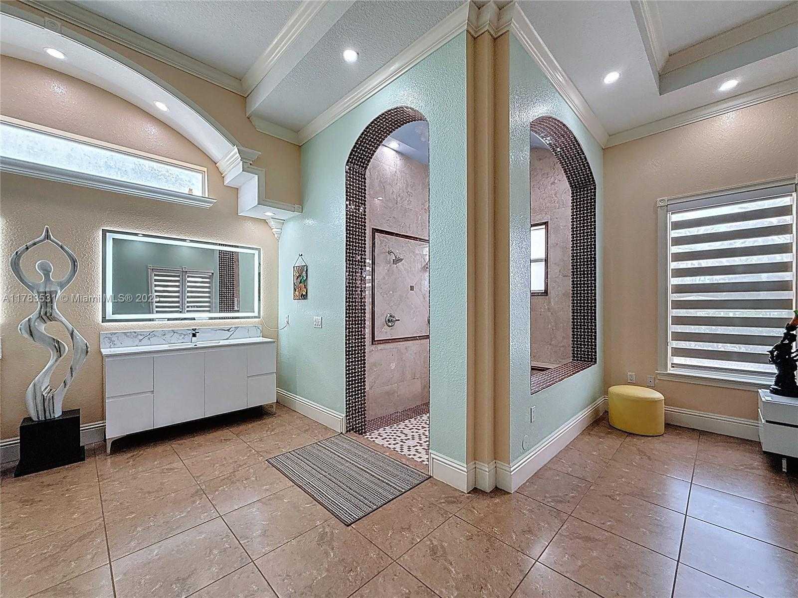 Small Image of 20455 SOUTH WEST 154TH AVE, Miami Number 52