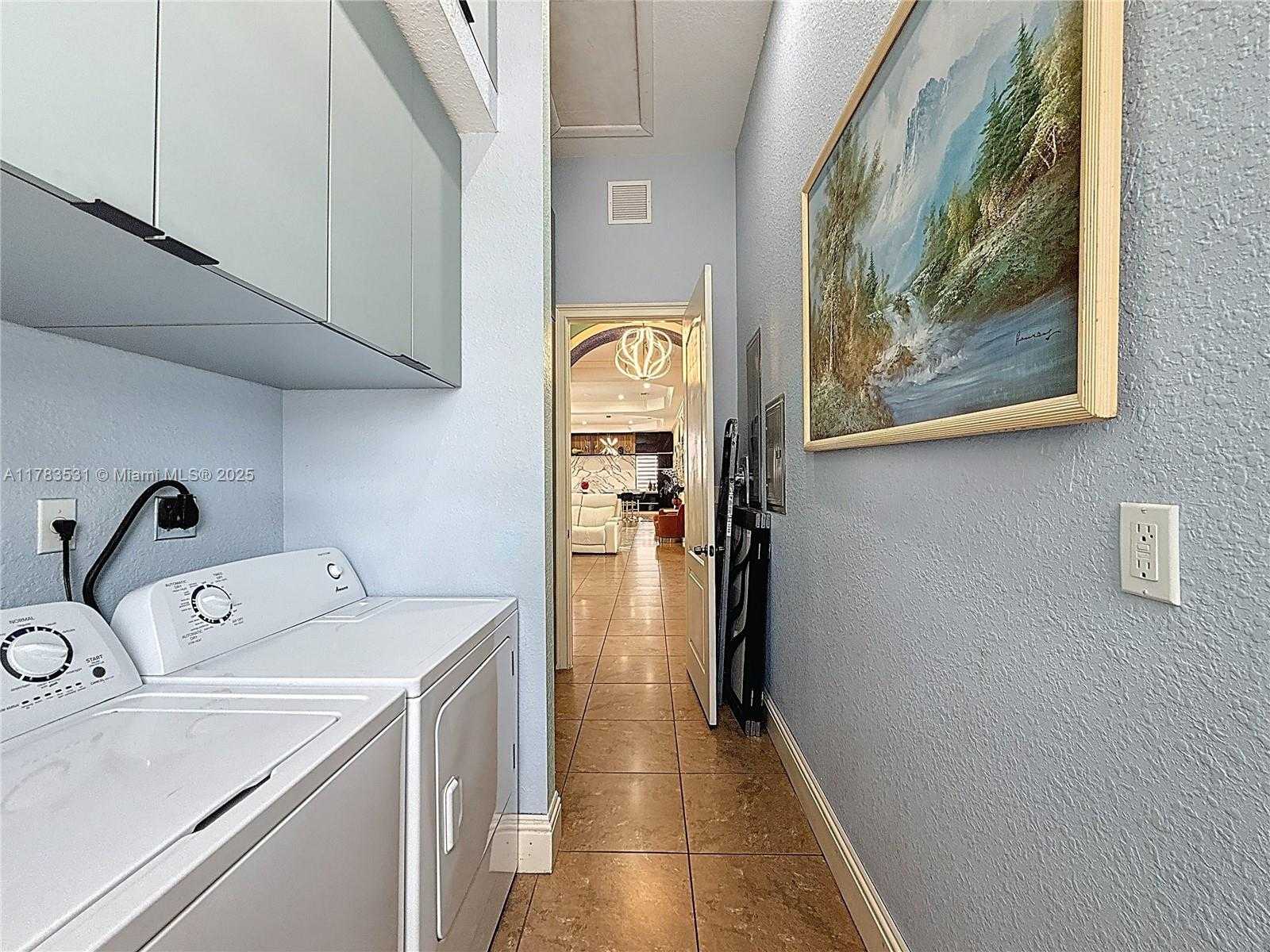 Small Image of 20455 SOUTH WEST 154TH AVE, Miami Number 61